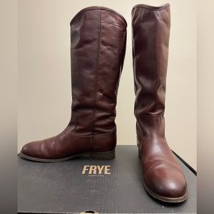 Frye Melissa Button 2 Leather Boots; Size 11; Color: Brown Redwood